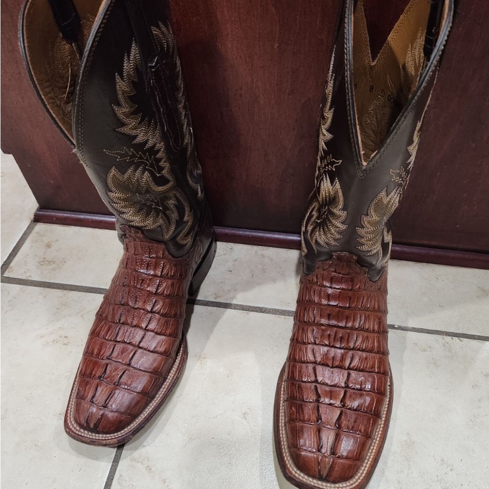 Lucchese hornbeck alligator  boots